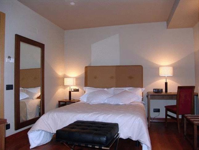 Hotel Restaurante Revestido Escalona Zewnętrze zdjęcie