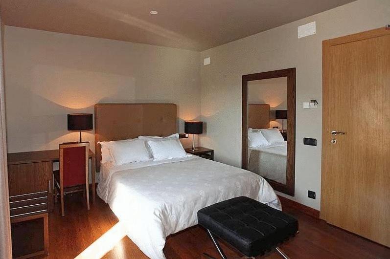 Hotel Restaurante Revestido Escalona Zewnętrze zdjęcie