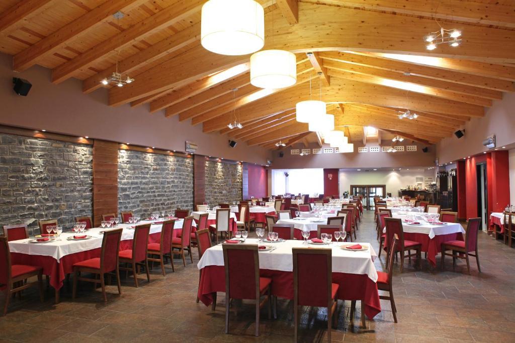 Hotel Restaurante Revestido Escalona Zewnętrze zdjęcie